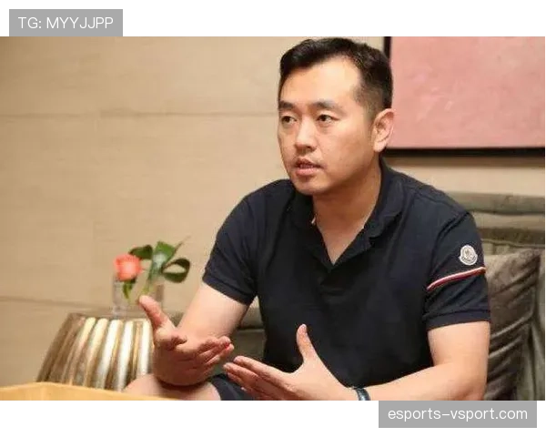 孔令辉当年住酒店连拖鞋都要自带，现在却被拍到在澳门豪掷百万买表